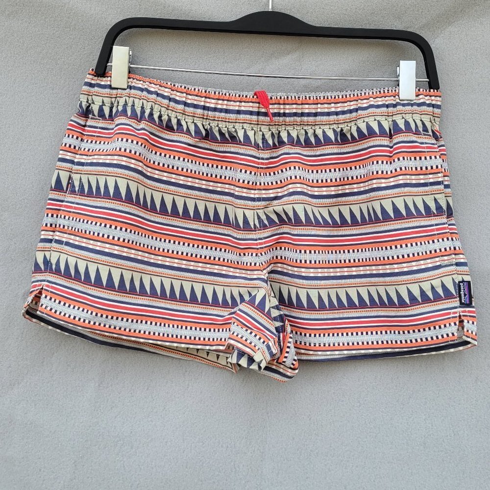 Patagonia worn wear shorts women Aztec multicolor print size medium